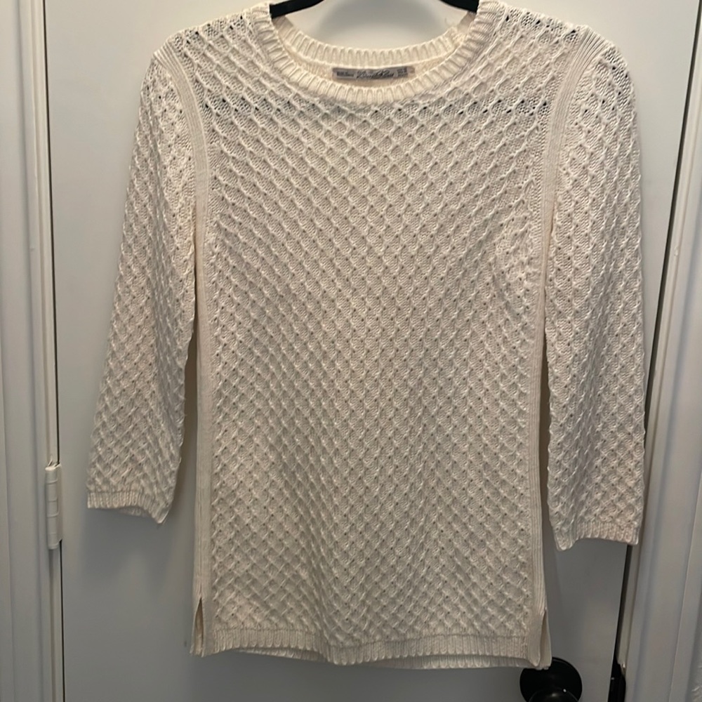 White sweater 3/4 sleeve